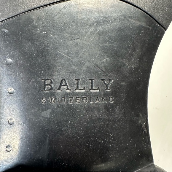 Bally Men\'s Onisor Black Leather Apron Toe Bit Loafer. Sz: 8